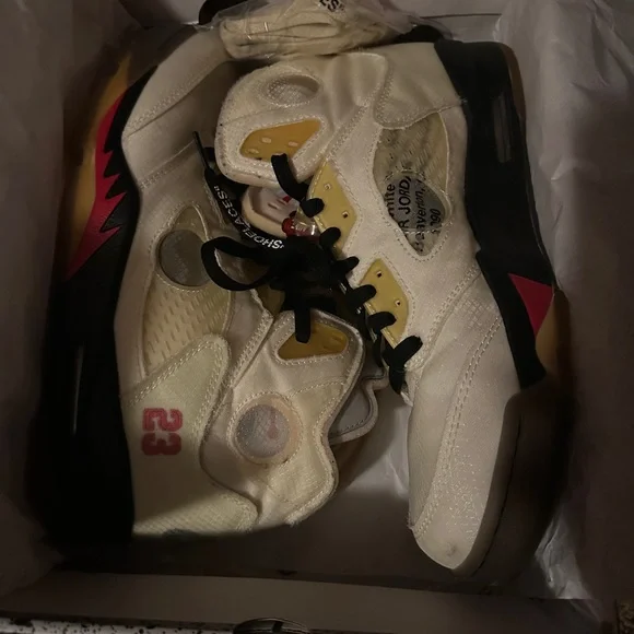 Off White x Air Jordan 5 Retro - Size 11 - Picture 1 of 16